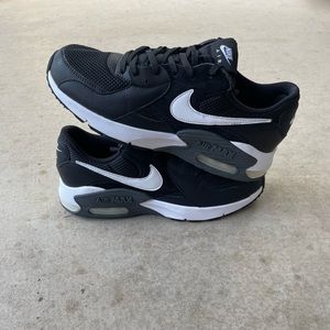Air Max Excee Black White Size 10W / 8.5M